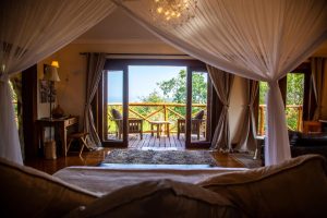 Escarpment Luxury Lodge Manyara, Rift Valley escarpment above Lake Manyara National Park, photo 3